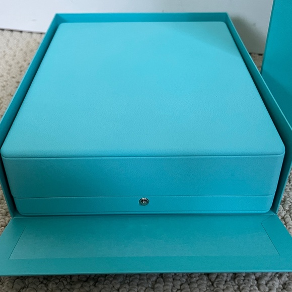 Tiffany & Co Blue Leather Necklace Jewelry Empty Display Presentation Case + Box - Picture 14 of 16